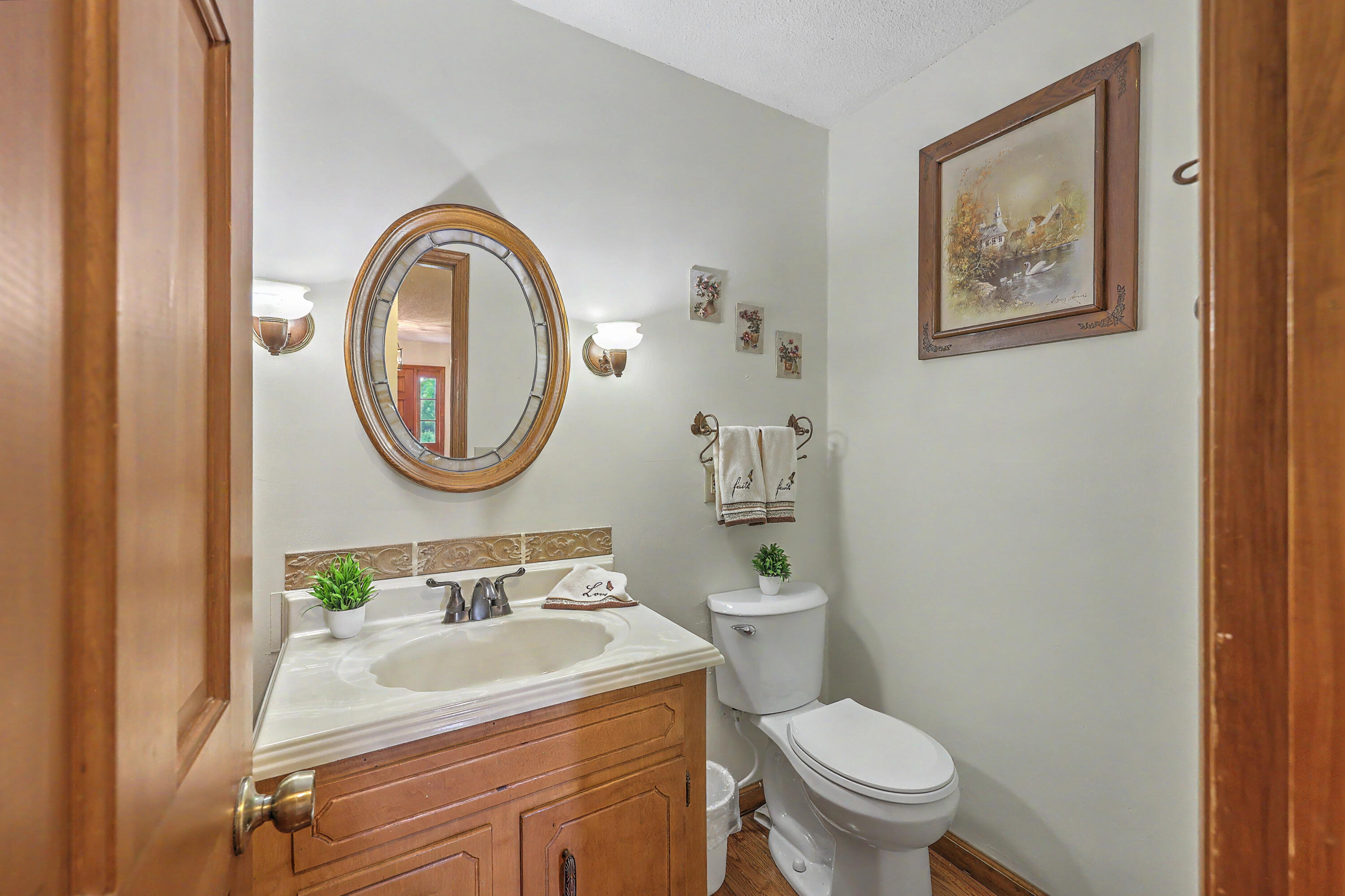 104 Cooper Drive Santee, SC 29142 - Photo 18 of 70 Powder Room