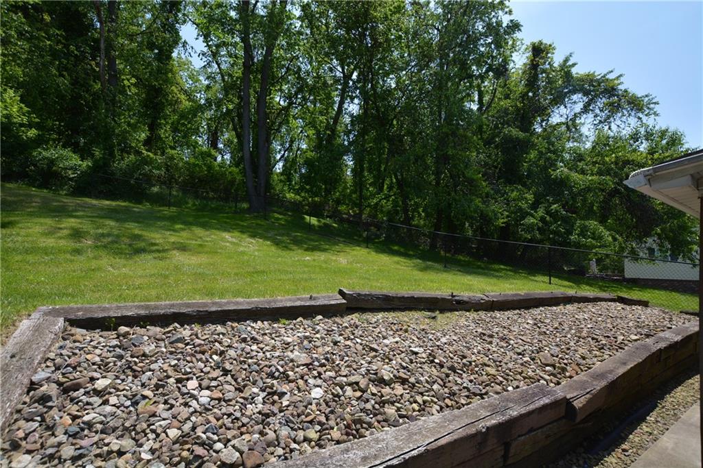 195 McCormick Road McKees Rocks, PA 15136 - Photo 8 of 39 Gallery Image 8