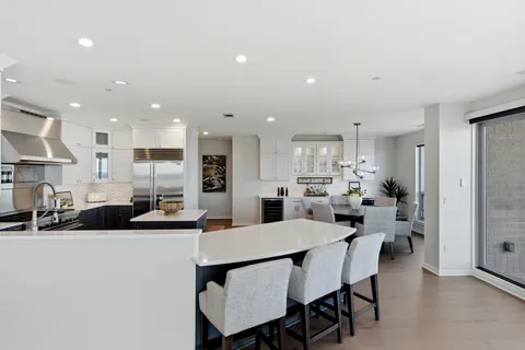 $1,650,000 | 1522 North Prospect Avenue, Unit 1401/1406, Milwaukee, WI 53202