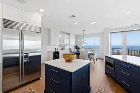 $1,650,000 | 1522 North Prospect Avenue, Unit 1401/1406, Milwaukee, WI 53202