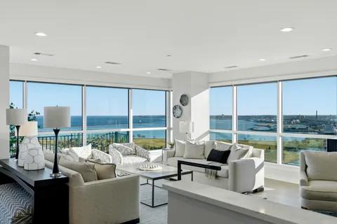 $1,650,000 | 1522 North Prospect Avenue, Unit 1401/1406, Milwaukee, WI 53202