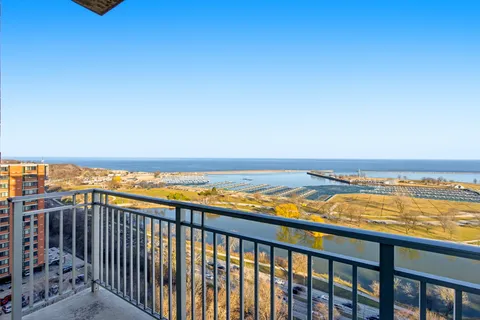 $1,650,000 | 1522 North Prospect Avenue, Unit 1401/1406, Milwaukee, WI 53202