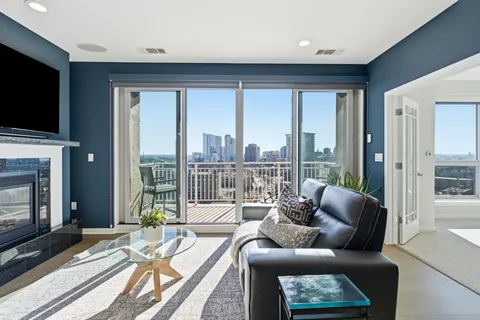 $1,650,000 | 1522 North Prospect Avenue, Unit 1401/1406, Milwaukee, WI 53202