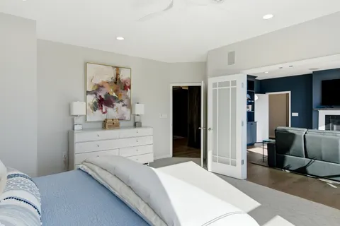 $1,650,000 | 1522 North Prospect Avenue, Unit 1401/1406, Milwaukee, WI 53202