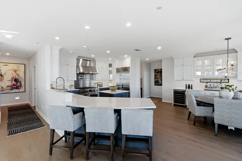 $1,650,000 | 1522 North Prospect Avenue, Unit 1401/1406, Milwaukee, WI 53202