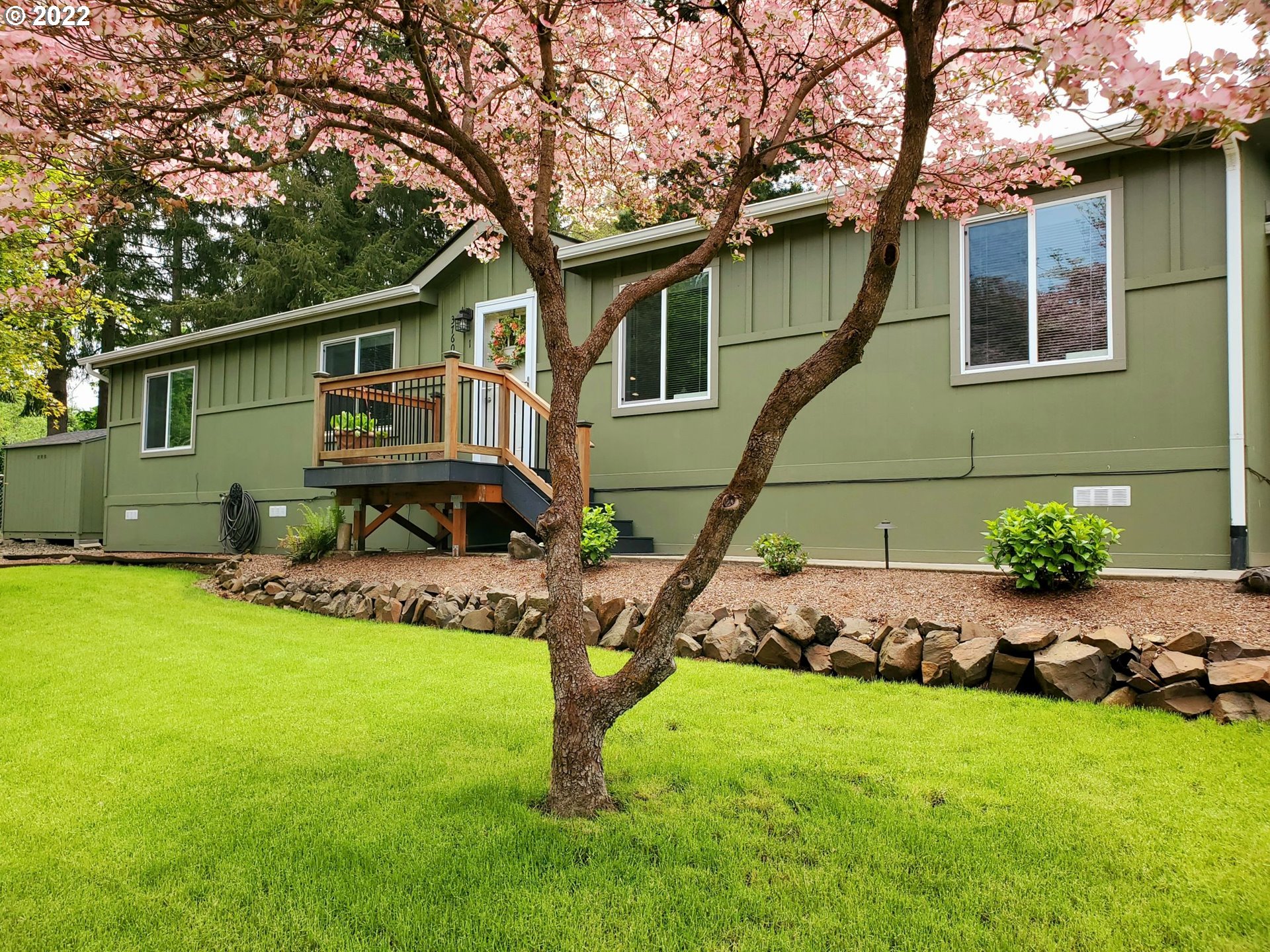 37600 Sunset Street, Unit 1 Sandy, OR 97055 - Photo 3 of 30 Gallery Image 3