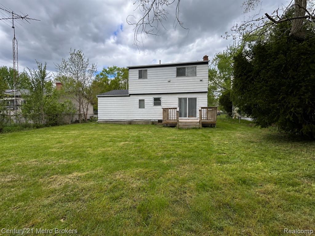 2914 East Pierson Road Flint, MI 48506 - Photo 2 of 11
