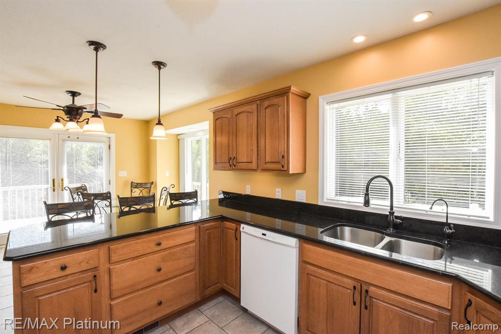 10193 Cedar Lake Road Pinckney, MI 48169 - Photo 24 of 51