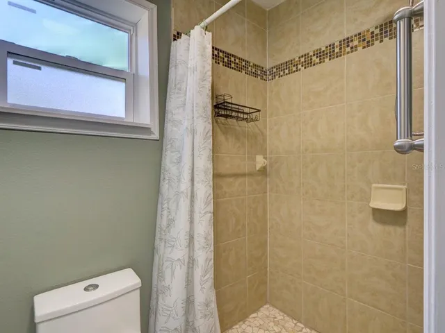 $285,000 | 1218 County Road 450, Lake Panasoffkee, FL 33538