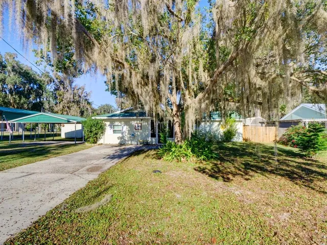 $285,000 | 1218 County Road 450, Lake Panasoffkee, FL 33538
