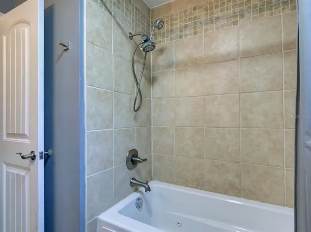 $285,000 | 1218 County Road 450, Lake Panasoffkee, FL 33538