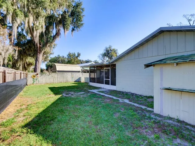 $285,000 | 1218 County Road 450, Lake Panasoffkee, FL 33538