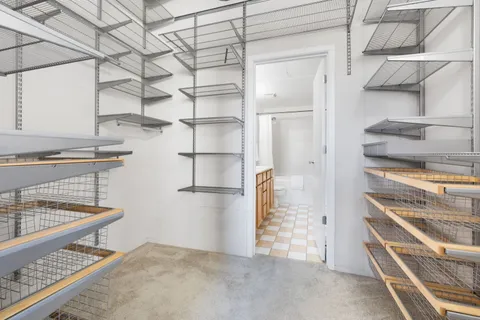 $300,000 | 1530 South State Street, Unit 415, Chicago, IL 60605