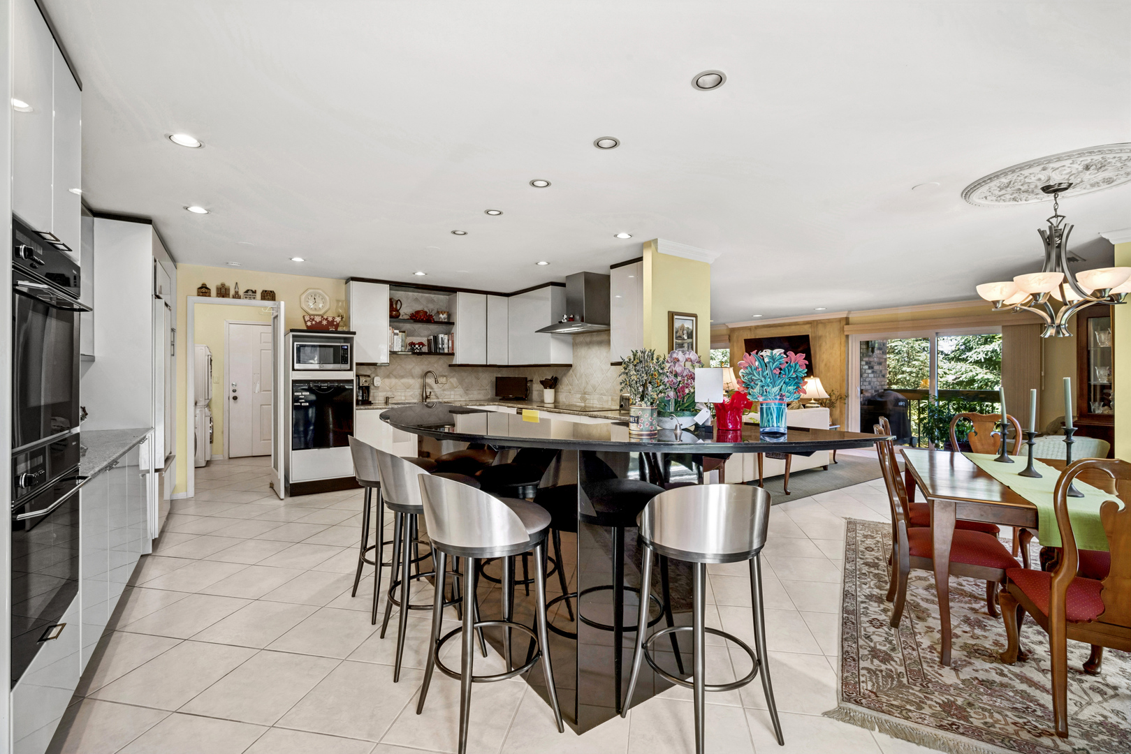 3860 Mission Hills Road, Unit 217 Northbrook, IL 60062 - Photo 5 of 21
