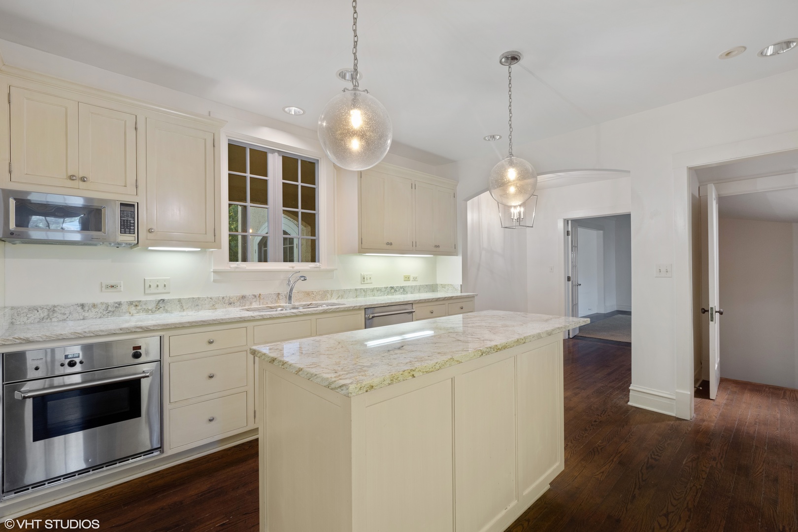 1034 Westmoor Road Winnetka, IL 60093 - Photo 6 of 18