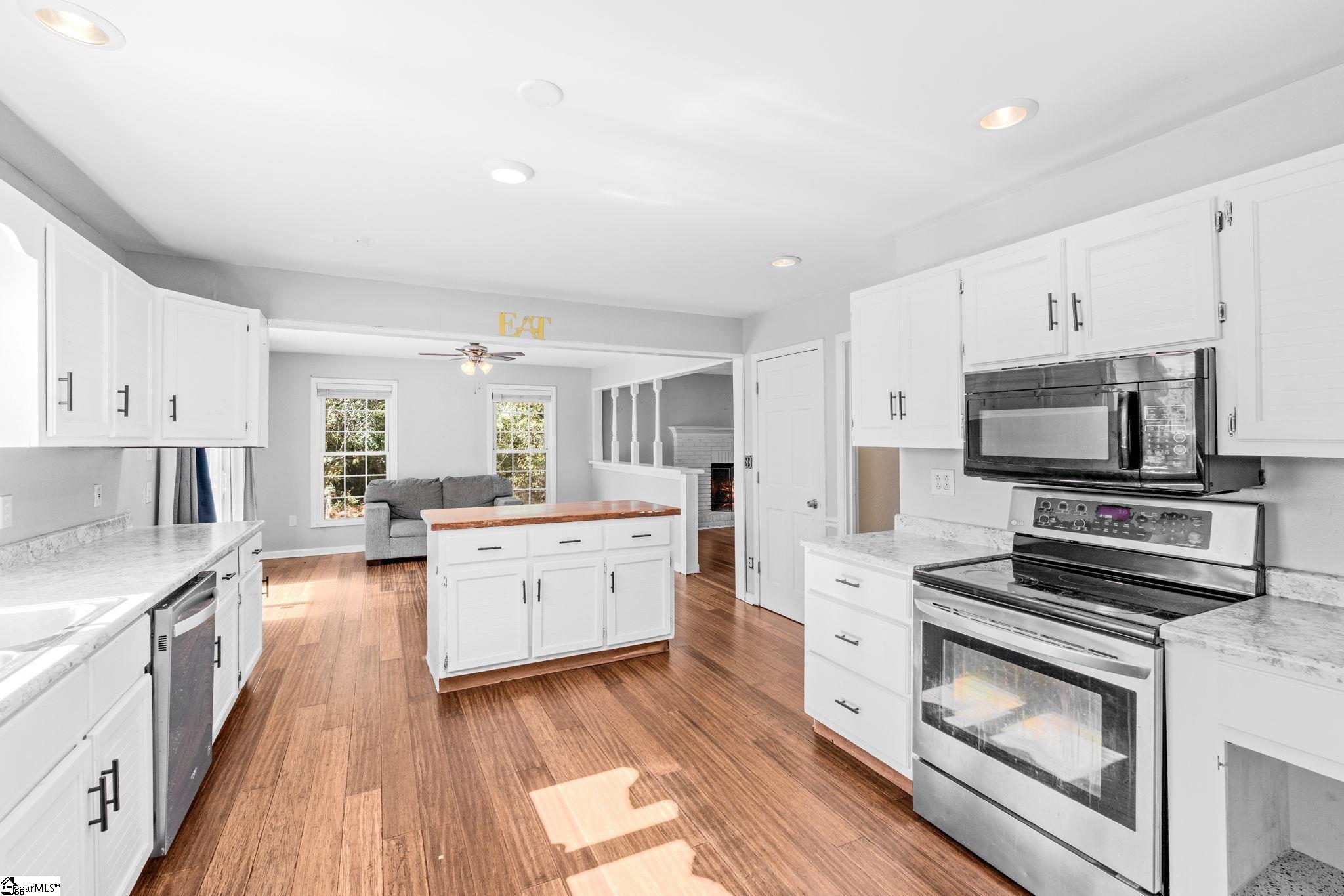 1816 Bethel Road Simpsonville, SC 29681 - Photo 14 of 34