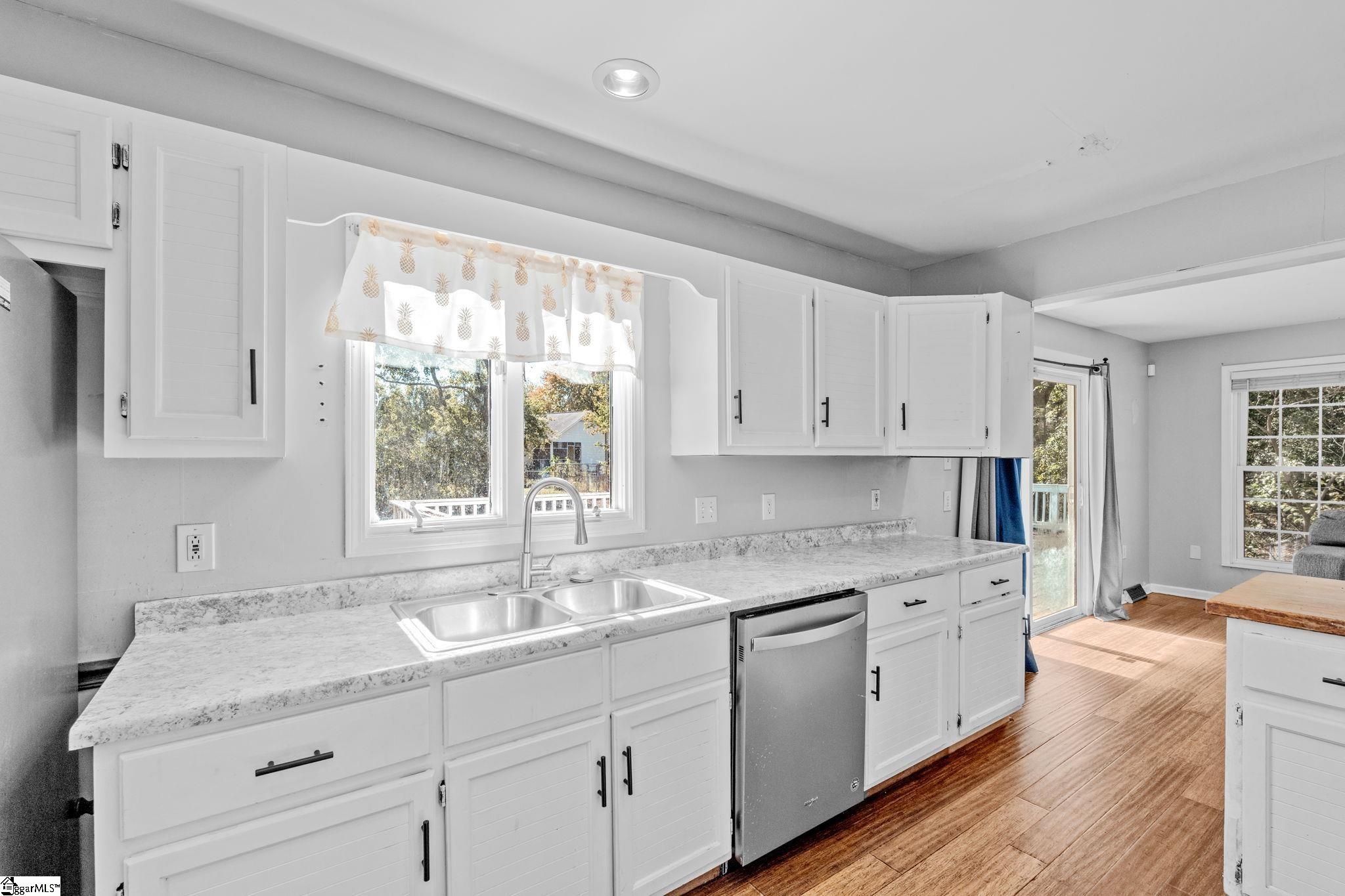 1816 Bethel Road Simpsonville, SC 29681 - Photo 15 of 34