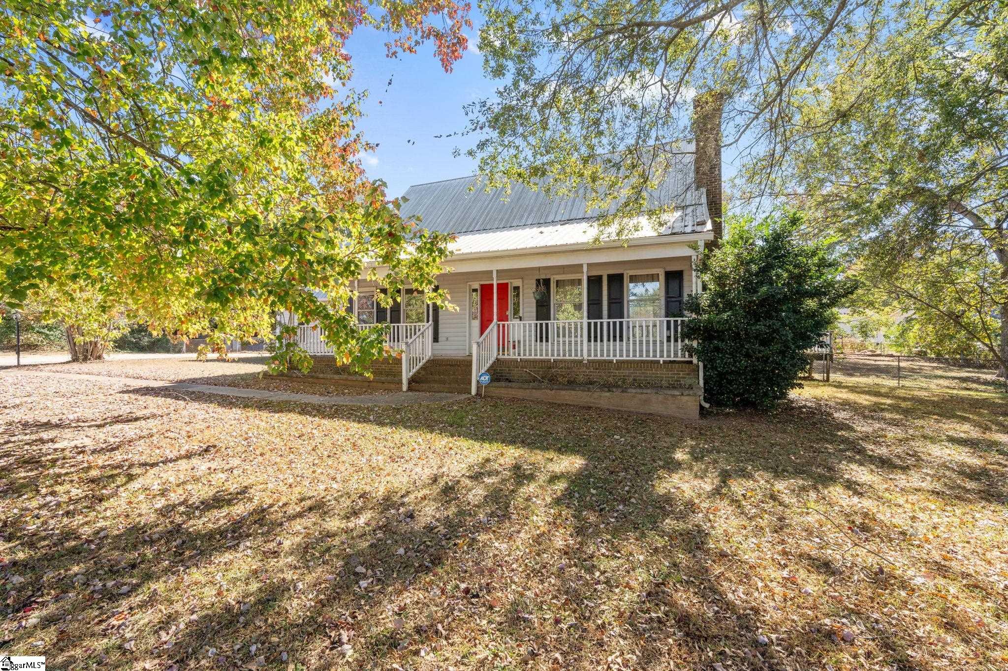 1816 Bethel Road Simpsonville, SC 29681 - Photo 3 of 34