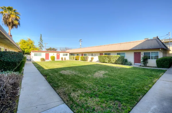 $2,995,000 | 1228 Jefferson Avenue, Clovis, CA 93612