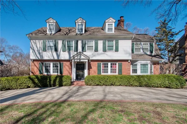 $1,187,000 | 630 West Meyer Boulevard, Kansas City, MO 64113