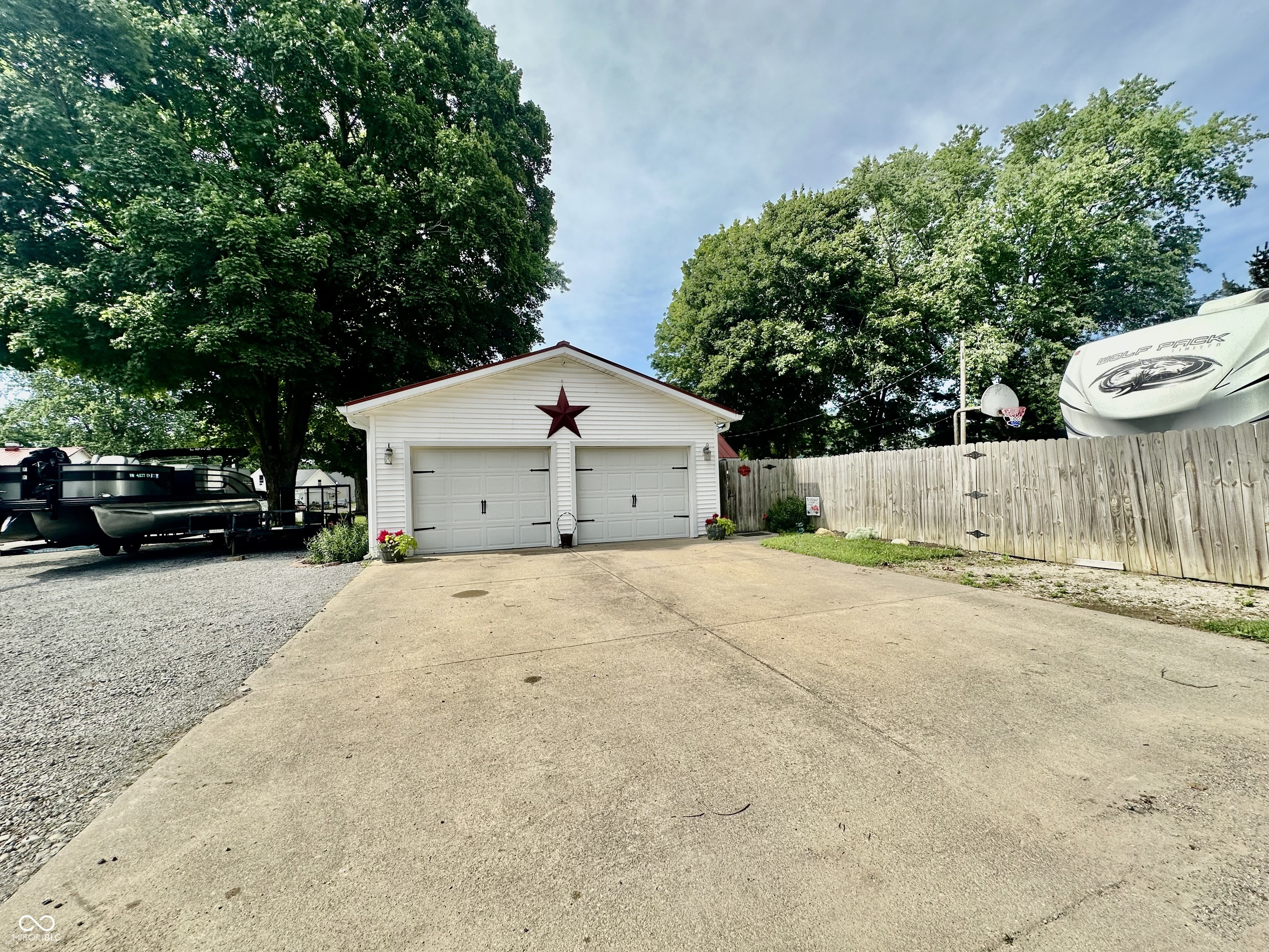 208 10th Street Covington, IN 47932 - Photo 4 of 29