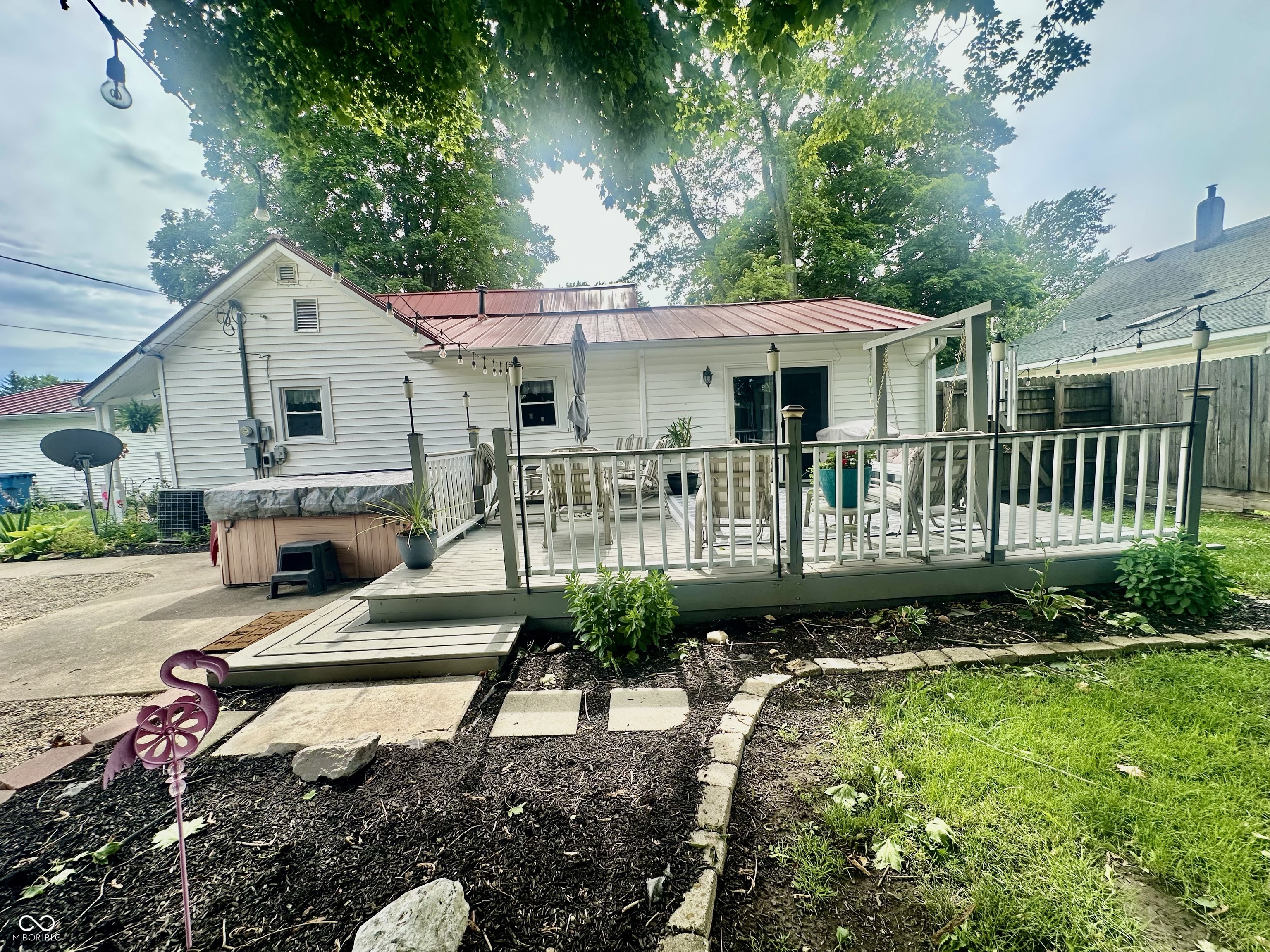 208 10th Street Covington, IN 47932 - Photo 8 of 29