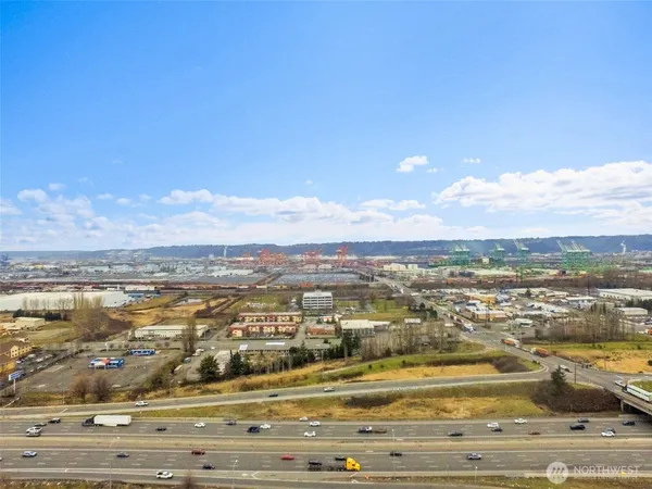 $4,900 | 3077 20th Street East, Unit D, Fife, WA 98424