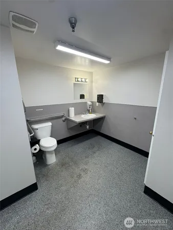 $4,900 | 3077 20th Street East, Unit D, Fife, WA 98424