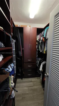 $3,500 | 5825 Collins Avenue, Unit 8J, Miami Beach, FL 33140