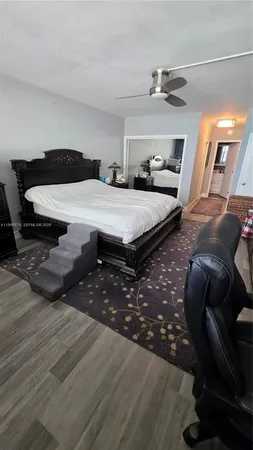 $3,500 | 5825 Collins Avenue, Unit 8J, Miami Beach, FL 33140