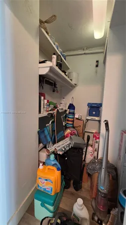 $3,500 | 5825 Collins Avenue, Unit 8J, Miami Beach, FL 33140