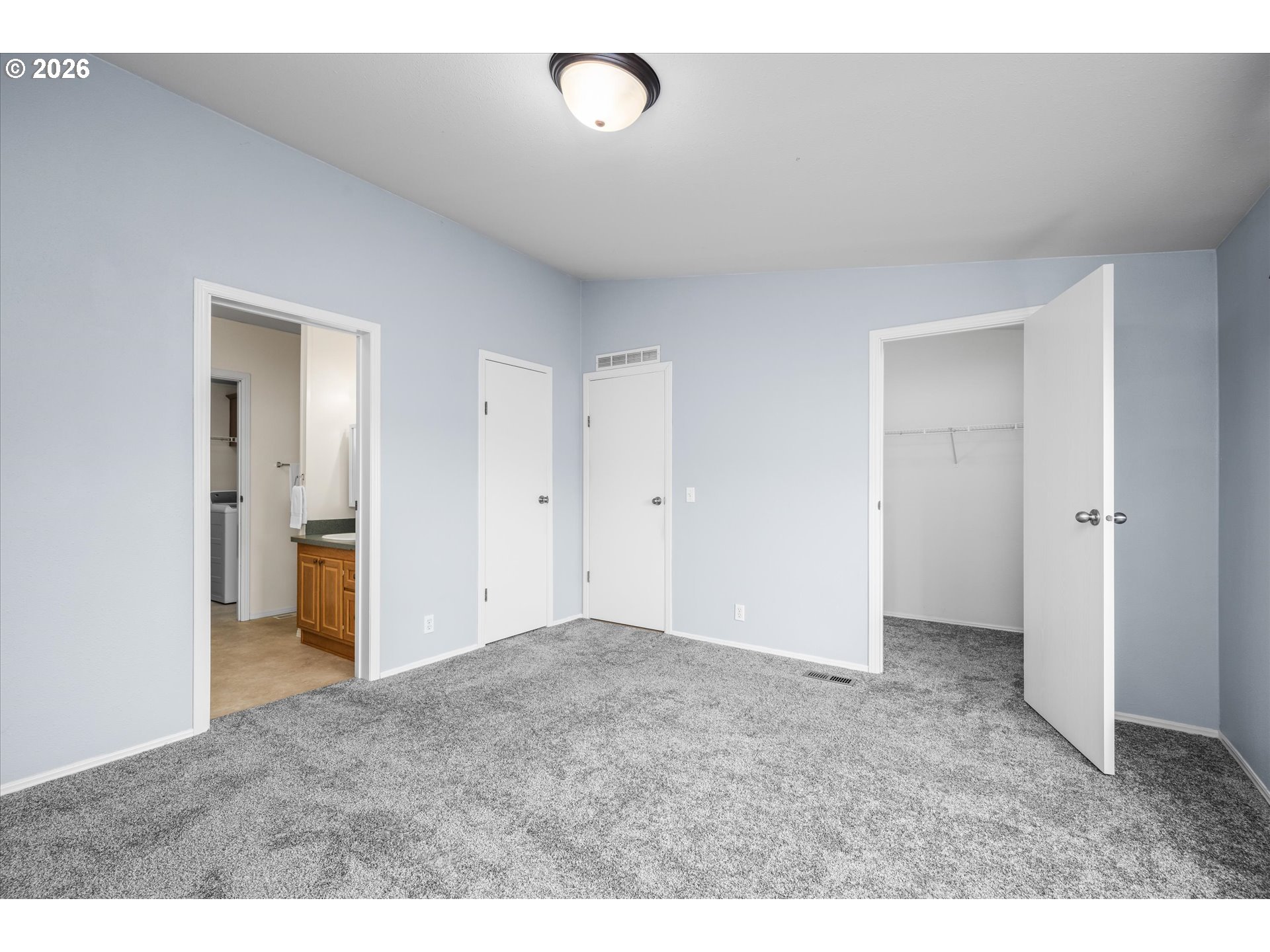 2569 Maia Loop Springfield, OR 97477 - Photo 12 of 36 Owner's Suite Bedroom