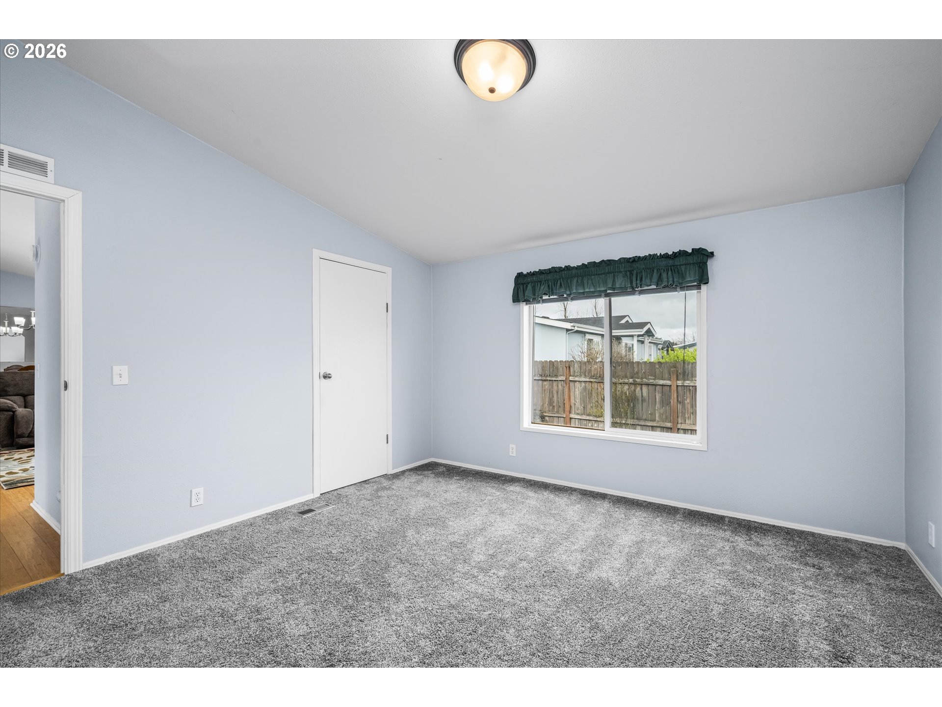 2569 Maia Loop Springfield, OR 97477 - Photo 13 of 36 Owner's Suite Bedroom