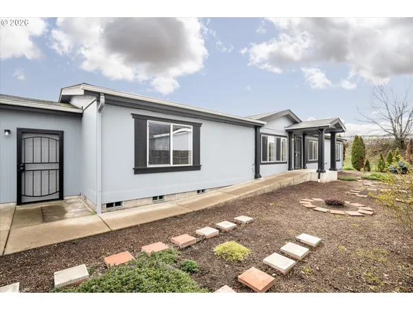 $335,000 | 2569 Maia Loop, Springfield, OR 97477