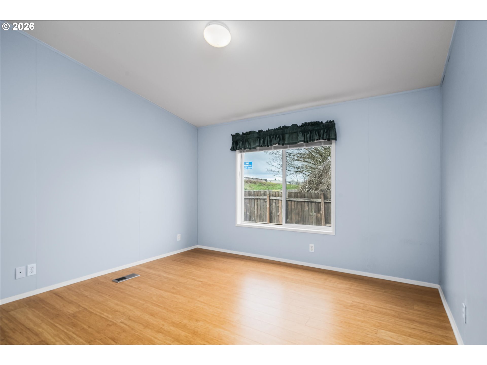 2569 Maia Loop Springfield, OR 97477 - Photo 21 of 36 Bedroom