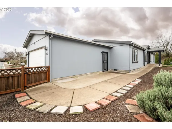 $335,000 | 2569 Maia Loop, Springfield, OR 97477