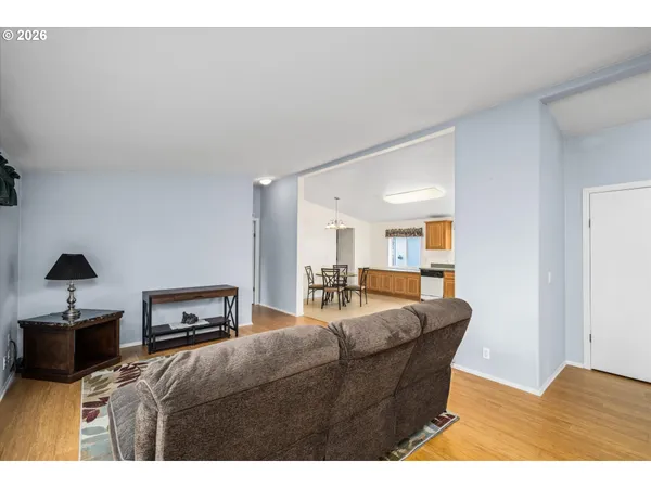 $335,000 | 2569 Maia Loop, Springfield, OR 97477