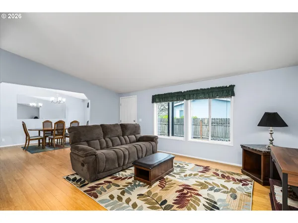 $335,000 | 2569 Maia Loop, Springfield, OR 97477