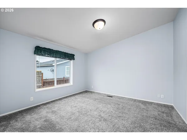 $335,000 | 2569 Maia Loop, Springfield, OR 97477