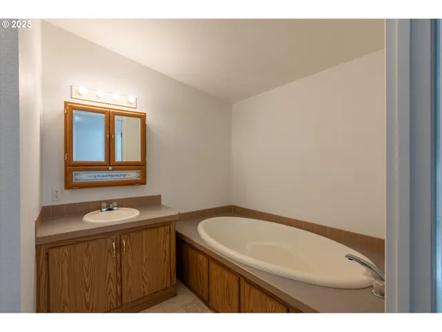 $459,000 | 87428 McTimmons Lane, Bandon, OR 97411