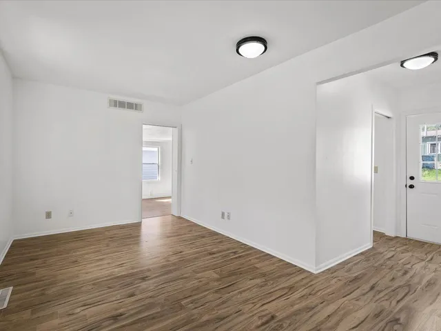 $154,900 | 140 East Walnut Street, Cedarville, IL 61032