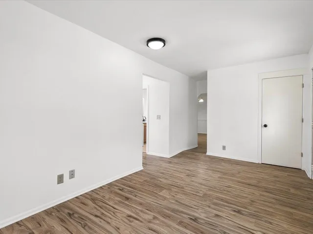 $154,900 | 140 East Walnut Street, Cedarville, IL 61032