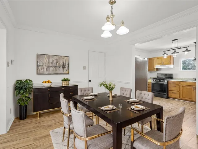 $154,900 | 140 East Walnut Street, Cedarville, IL 61032