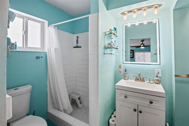 $774,900 | 832 Northeast 16th Place, Fort Lauderdale, FL 33305