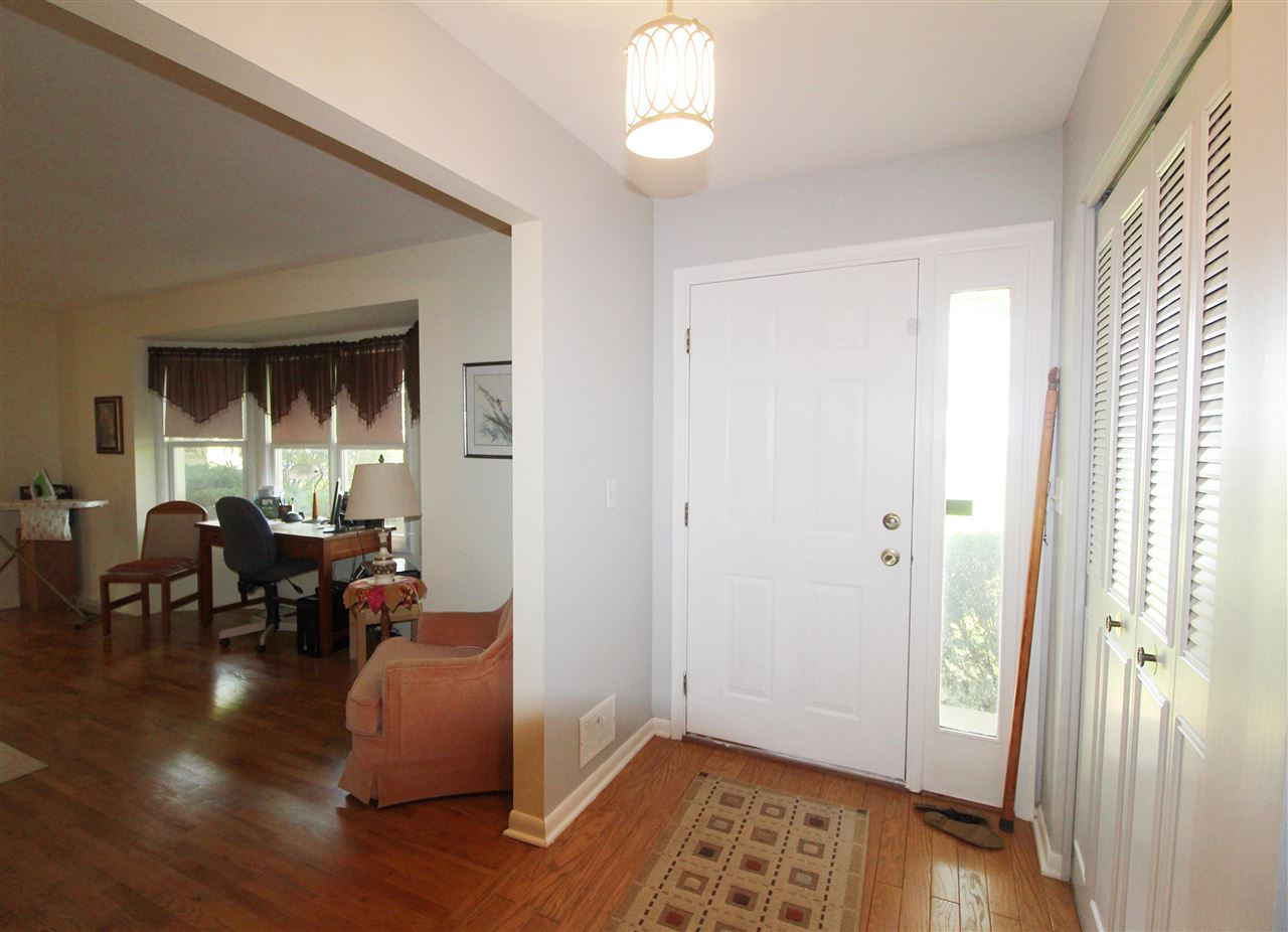 2132 North Nichols Road Flushing, MI 48433 - Photo 4 of 37 50055180-3.JPG