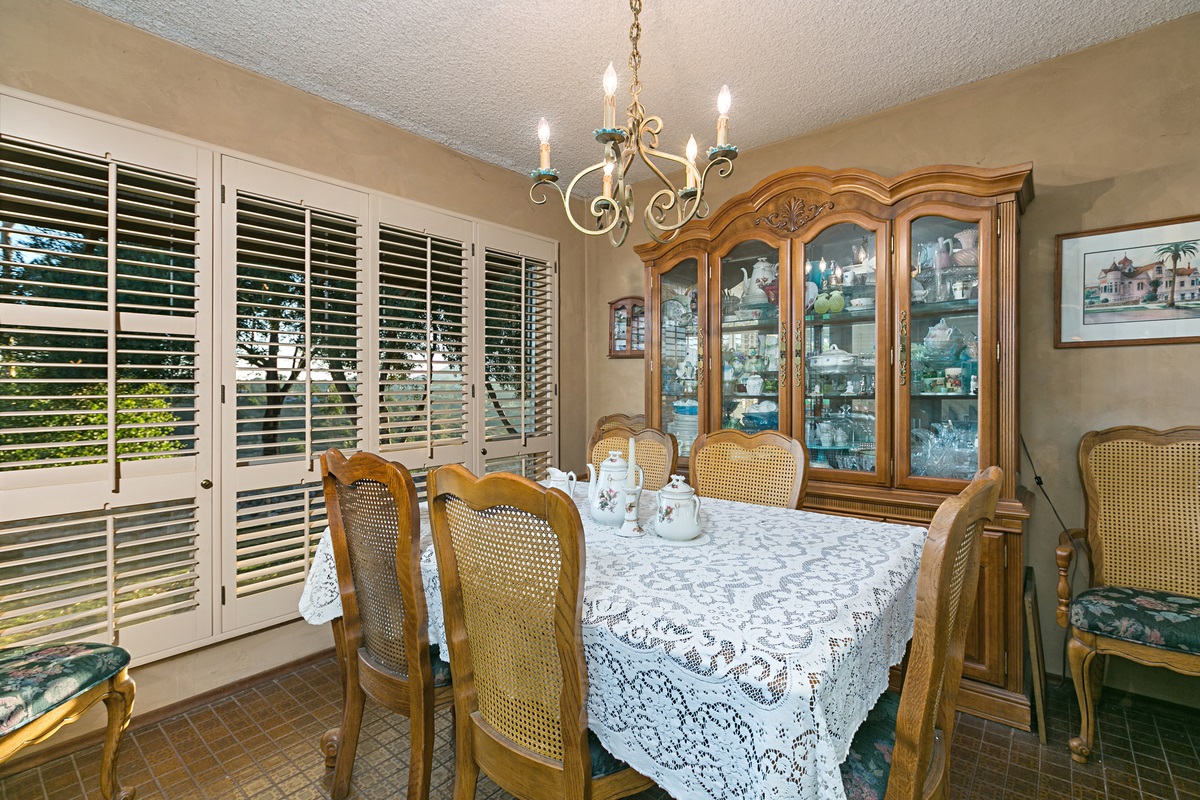 2147 Windmill View Road El Cajon, CA 92020 - Photo 11 of 25