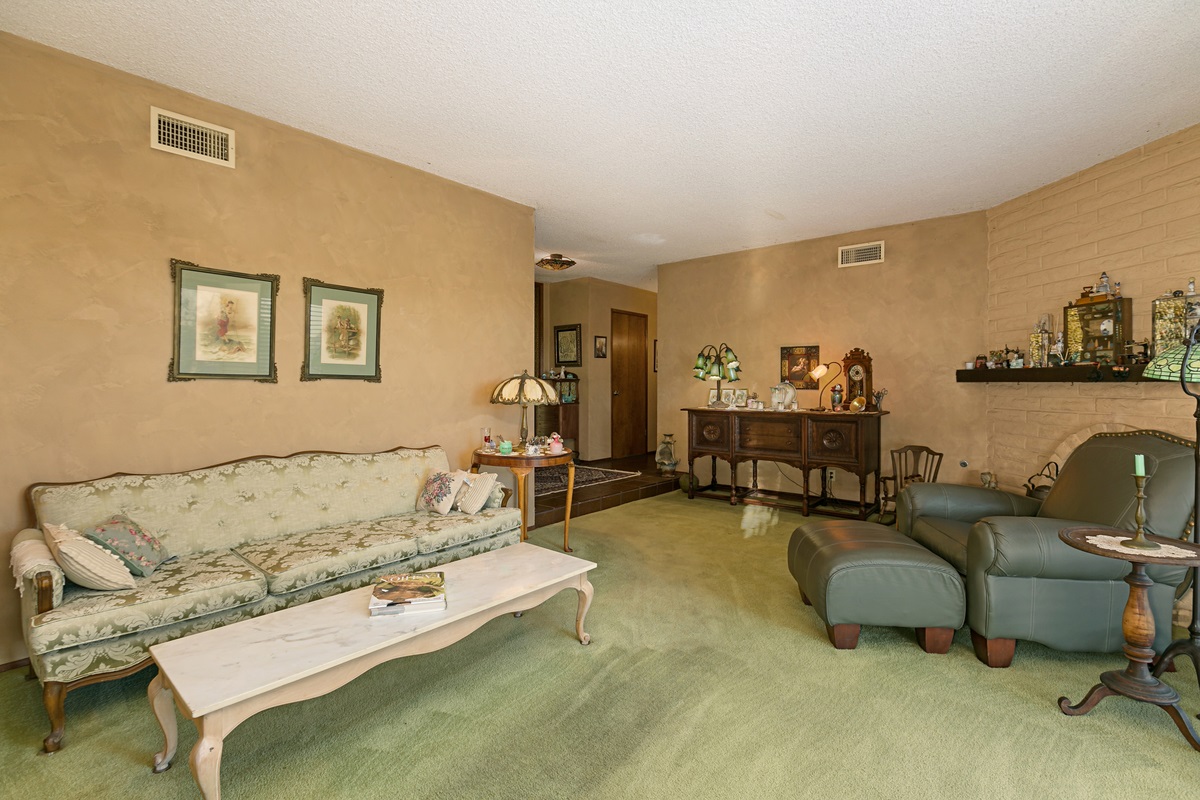 2147 Windmill View Road El Cajon, CA 92020 - Photo 9 of 25