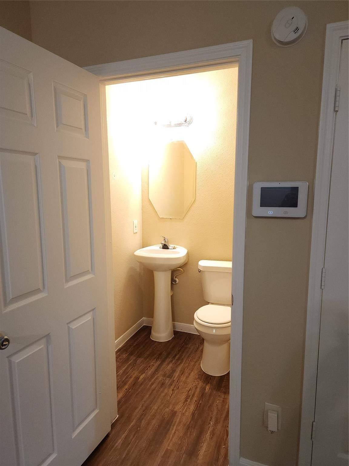 11710 Chetman Drive, Unit B Houston, TX 77065 - Photo 8 of 16