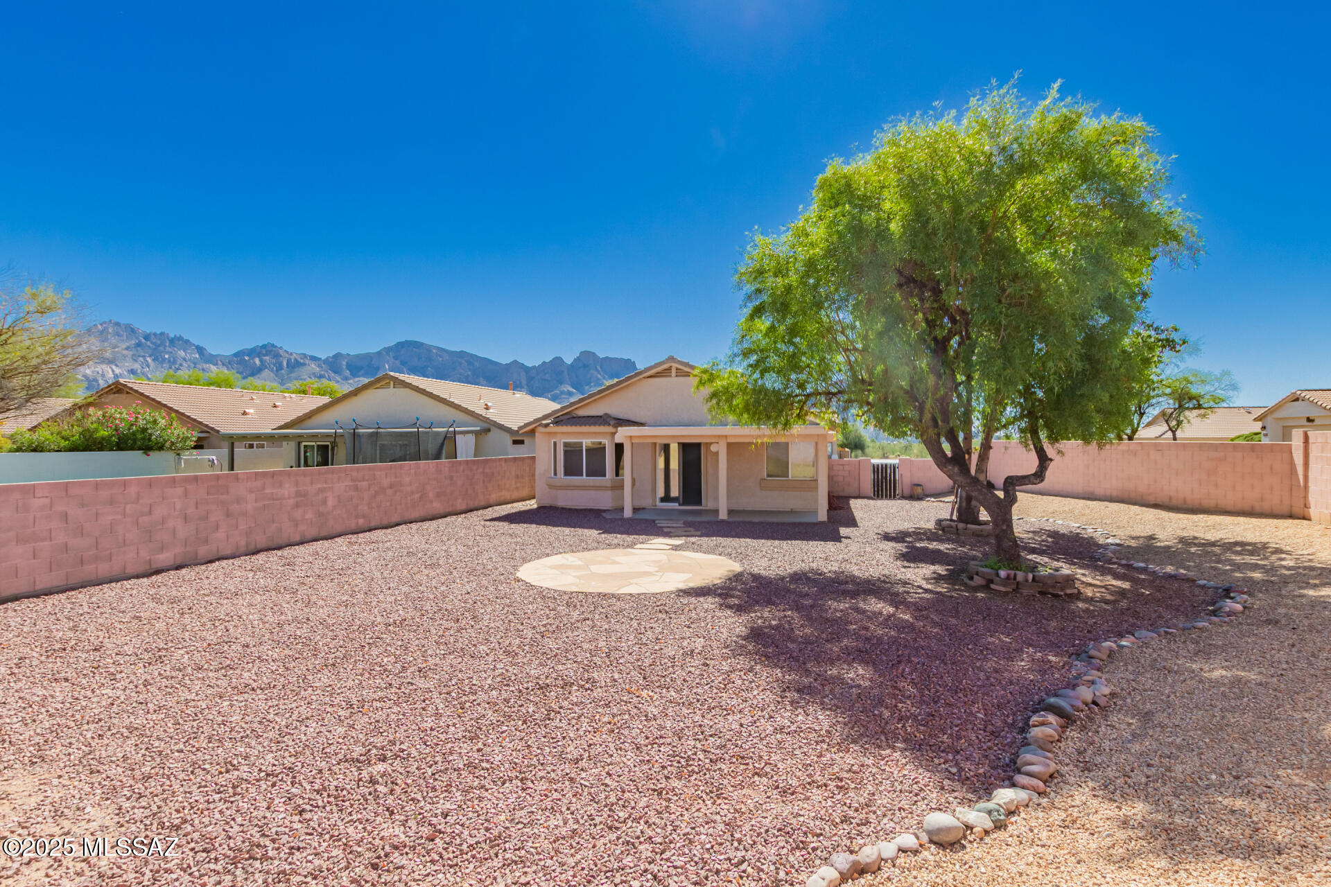 2537 Chisel Court Oro Valley, AZ 85755 - Photo 20 of 24