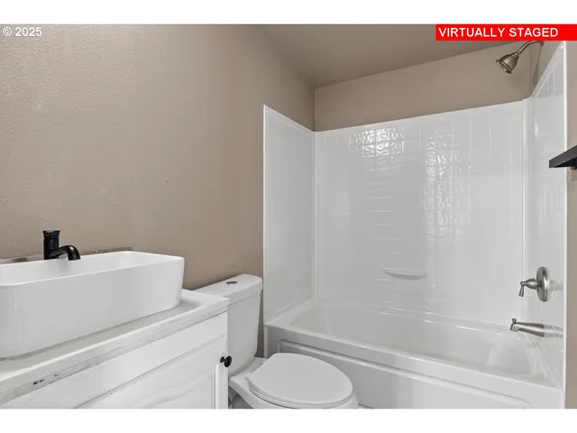 $114,999 | 4882 Lancaster Drive, Unit 72, Salem, OR 97305